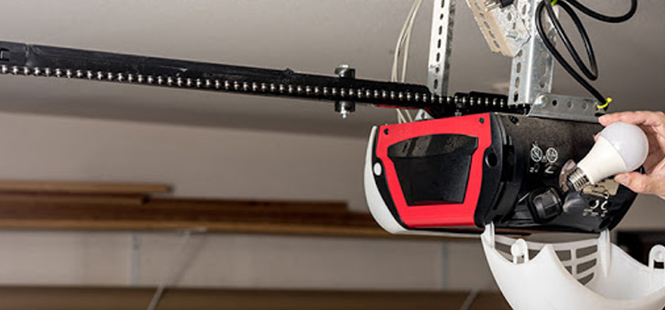 automatic garage door opener repair in La Puente